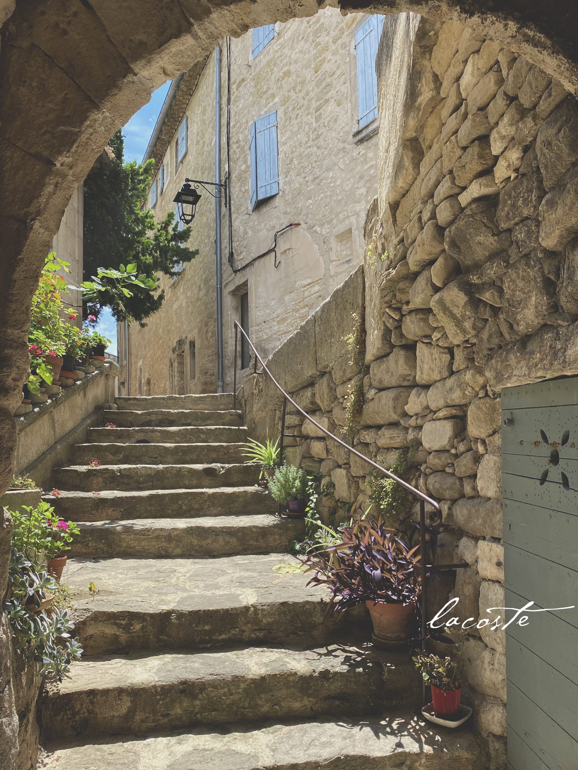 lacoste village luberon provence